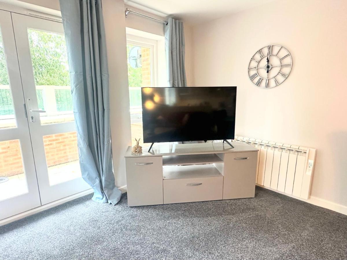 Superb 2 Bed 2 Bathroom Free Parking Derby Buitenkant foto