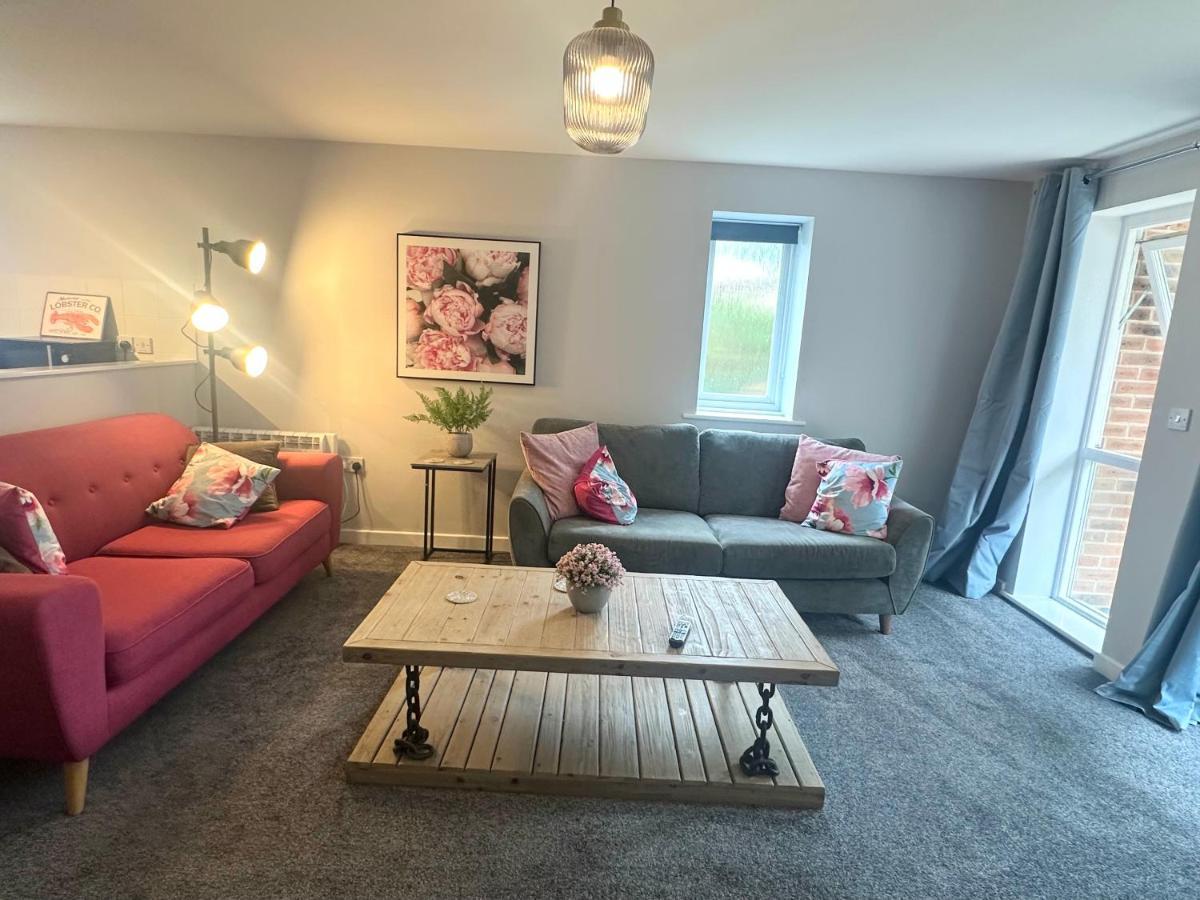 Superb 2 Bed 2 Bathroom Free Parking Derby Buitenkant foto